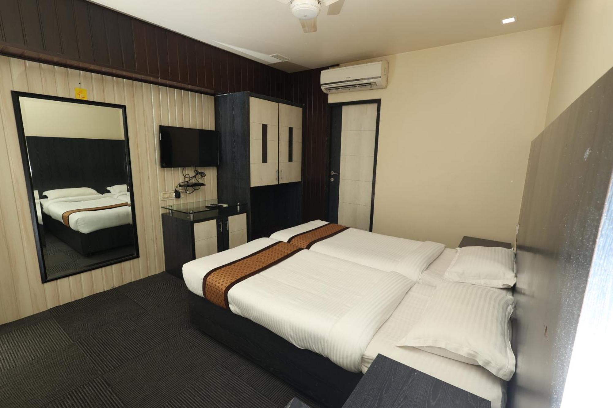 Double Room,1584903021:JPEG