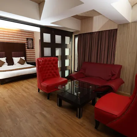 Quaint Suites Hotel & Banquet-3